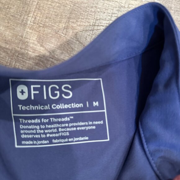 FIGS RAFAELA OVERSIZED SCRUB TOP LAVENDER DEW PURPLE WOMENS MEDIUM - Picture 7 of 9